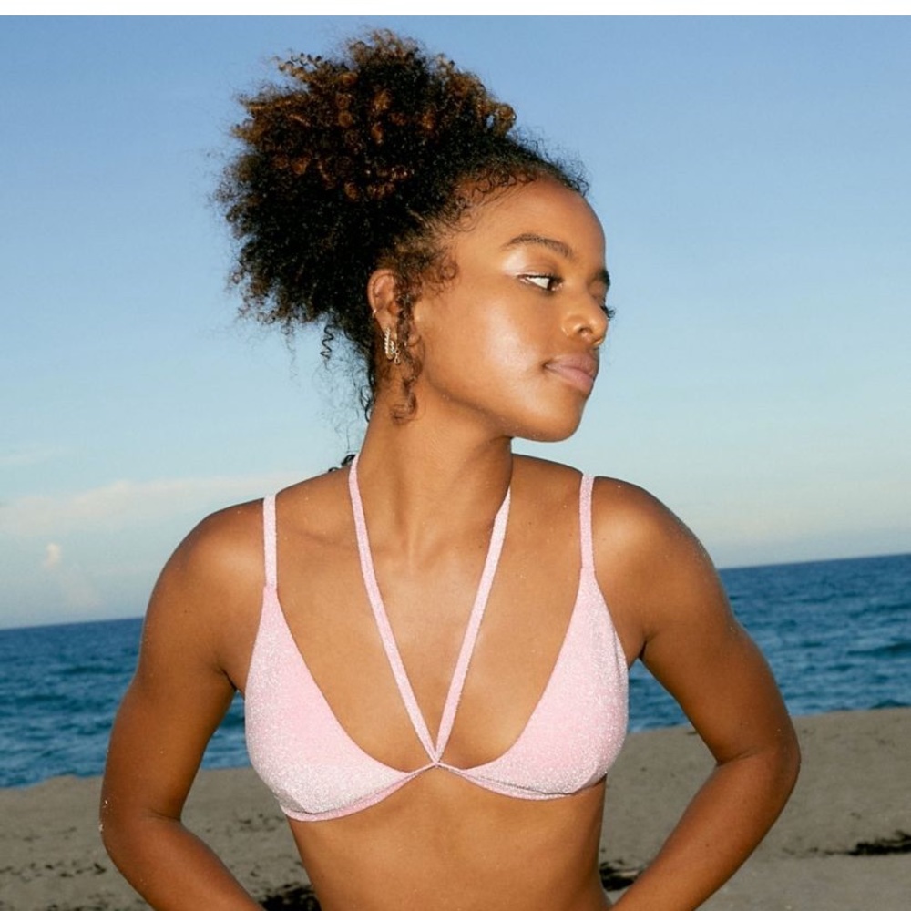 NWT!! 💕💕 Urban Outfitters Pink Shimmer Glitter Bikini Top